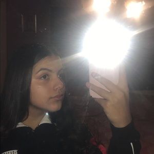 Meet your Posher, Melissa